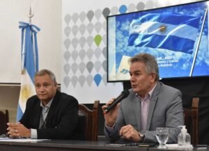 Gay saluda a veteranos de Malvinas e informa sobre primer caso de transmisión local de COVID-19 en la ciudad.
