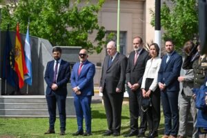 Susbielles participó en acto conmemorativo por Fiesta Nacional de España.