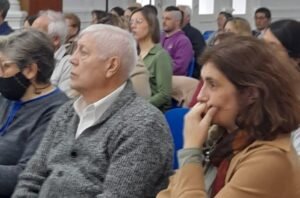 El municipio reconoció a medio centenar de referentes de diferentes instituciones religiosas por su contribución espiritual y social. El acto incluyó a autoridades de la mesa de diálogo interreligiosa e intercultural de Bahía Blanca.