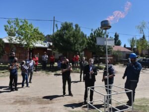 La municipalidad inauguró la ampliación de la red de gas natural en el barrio Punta Blanca con una inversión de $3.17 millones. Los trabajos incluyen 1.140 metros de cañería que beneficiarán a 54 familias del sector.