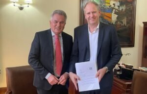 El intendente Municipal Héctor Gay recibió a Christian Hooft