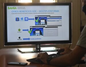 Bahía Blanca implementa el Sistema de Gestión de Documentación Electrónica (GDE) a través de la Secretaría de Innovación y Transformación Digital. Comienza con el módulo de comunicaciones oficiales y avanzará hacia gestión de expedientes electrónicos para agilizar trámites y reducir papel.