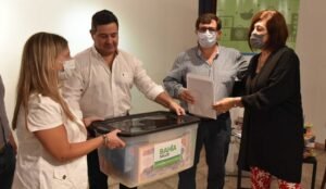 Se entregaron 9 kits con materiales de trabajo a los equipos de Psicopedagogía de la Secretaría de Salud local