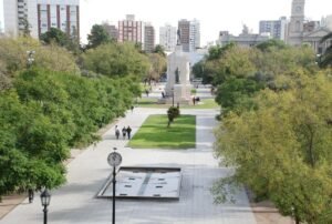 El Instituto Cultural invita a caminatas guiadas por el Centro Histórico a partir del 24 de julio. Actividades gratuitas con cupo limitado para descubrir patrimonio arquitectónico