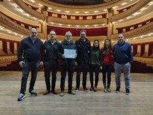 El municipio otorgó la distinción 'Personalidad Destacada de la Ciudad' al artista Guillermo 'Memo' Galassi por su destacada trayectoria en la cultura bahiense. Músico