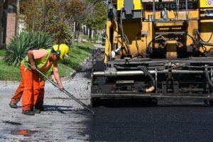 Corte de calzada en Castelli por 72 horas para reencarpetado asfáltico entre Inglaterra y Av. La Plata.