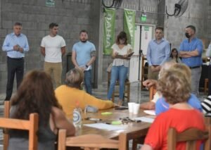 El intendente Héctor Gay encabezó la primera reunión de gabinete descentralizada en el barrio Rosendo López