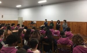La municipalidad lanza programa de orientación vocacional y proyecto de vida para estudiantes de secundaria con charlas y feria futuro.