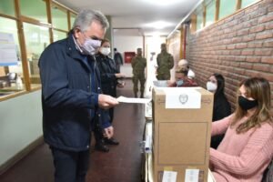 El intendente Héctor Gay instó a los vecinos de Bahía Blanca a participar en las elecciones 2021