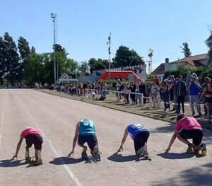 La temporada 2023 de atletismo de Bahía Blanca cerró con un torneo regional en la pista Armando Sensini