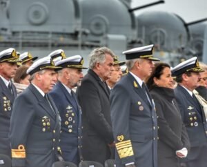 El intendente Héctor Gay participó en la ceremonia del Día de la Armada realizada en la Plaza de Armas de la Base Naval Puerto Belgrano