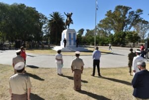 Se realizó el acto oficial en conmemoración del 243º aniversario del nacimiento del General José de San Martín en el monumento ubicado en el Parque de Mayo. El intendente Héctor Gay destacó la importancia de transmitir los valores del libertador a las nuevas generaciones.