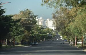 Bahía Blanca comunica el funcionamiento de servicios municipales durante los feriados del viernes 17 (Día Nacional de la Libertad Latinoamericana) y lunes 20 (Día de la Bandera). Transporte con frecuencias reducidas