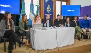 Municipio amplía asistencia alimentaria a 85 mil personas con aumento del 20% en tarjetas celestes para familias vulnerables.