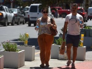 El Municipio de Bahía Blanca brinda recomendaciones para prevenir golpes de calor: hidratación constante