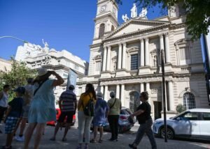 Caminata guiada gratuita por el centro histórico de Bahía Blanca cada jueves de febrero.