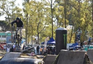 Bahía Blanca albergó el primer campeonato nacional de Escuelas BMX Freestyle en el Parque de Mayo