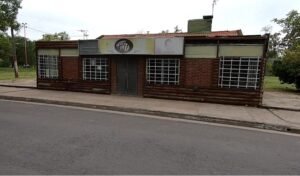 Bahía Blanca abre licitación para explotación de cantinas del Parque de Mayo con plazos escalonados.