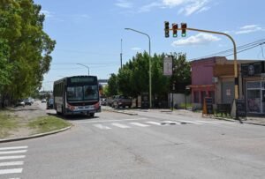 Las líneas de colectivo 507 y 516 vuelven a circular por sus recorridos habituales a través de calles Rivadavia y Washington en Villa Mitre