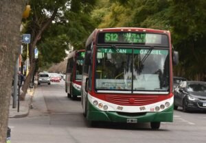 El transporte público urbano de Bahía Blanca circulará con frecuencias de vacaciones de invierno hasta fin de mes. Los horarios y recorridos están disponibles en gpsbahia.com.ar