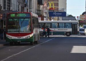 El servicio de transporte público continúa con frecuencias de vacaciones de invierno hasta el próximo lunes 31. Se recomienda consultar horarios y recorridos en gpsbahia.com.ar