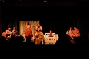 Presentación de Pluma y la Tempestad en Comedia Municipal. Entrada gratuita con reserva.