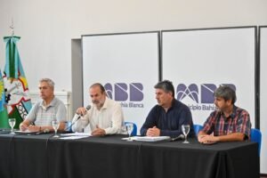 Susbielles anuncia exenciones impositivas y asistencia financiera para comercios e industria post-temporal.
