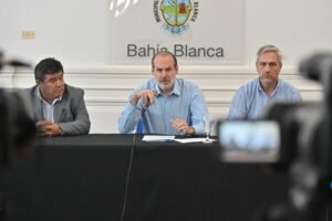 Municipio lanza programa de subsidios de 246 millones de pesos para emprendedores y cuentapropistas afectados por temporal.