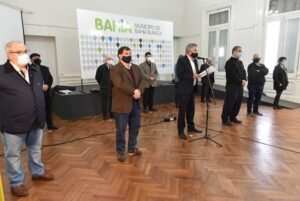Autoridades sanitarias declaran alerta máxima por aumento crítico de casos COVID-19 y saturación hospitalaria.