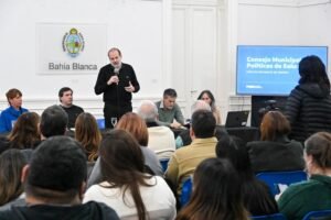 Susbielles presentó informe semestral de políticas de salud con participación de autoridades municipales y universitarias.