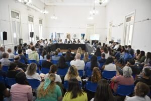 Bahía Blanca constituyó Consejo Municipal de Salud Mental e aprobó programa integral contra adicciones.