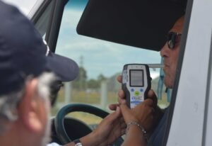Se presenta ordenanza para regular conducción en estado de alcoholemia con educación vial obligatoria y sanciones no pecuniarias.