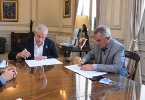 El intendente Héctor Gay rubricó un convenio con el Ministerio de Educación Nacional para realizar obras de infraestructura escolar