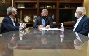 Se formalizó un convenio entre la Municipalidad y la UNS para cooperar en la convalidación provincial del Plan Director del Complejo Universitario Altos del Palihue