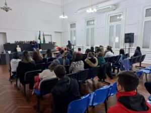 Más de 842 personas participaron de talleres gratuitos de RCP dictados por Defensa Civil en junio. La capacitación en Reanimación Cardio Pulmonar es fundamental ante paros cardiorespiratorios
