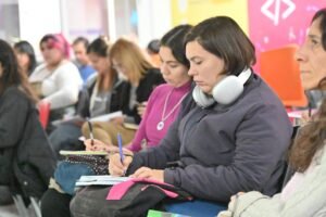 Abren inscripciones para tercer ciclo de cursos tecnológicos gratuitos en Bahía Hub a partir de septiembre.