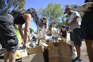 Jornada de ecocanje el sábado en parque César Milstein. Canjea residuos por compost de 10 a 13 hs.