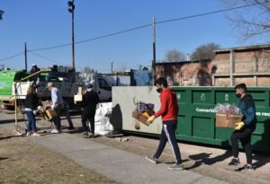 Se realizará una jornada de ecocanje el sábado de 10 a 13 en el Parque de la Ciudad. Los vecinos podrán intercambiar 1 kg de compost por materiales reciclables como papel