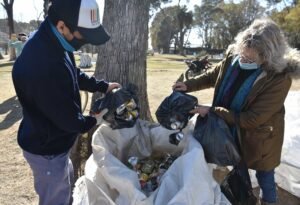 Mañana se realiza una campaña de ecocanje en el parque Boronat donde vecinos podrán intercambiar residuos clasificados (papel