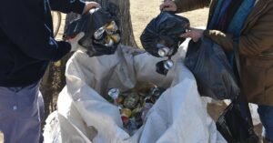 El municipio suspendió temporalmente las jornadas de ecocanje debido a tareas de mantenimiento vinculadas a la remoción de ramas. Se comunicará oportunamente cuándo se reanuda la actividad de reciclaje y canje ambiental.