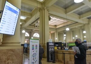 Ampliación de horario en oficinas municipales de recaudación y habilitaciones.