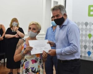 Se entregaron certificados a personal administrativo de la Secretaría de Salud que completó el curso de actualización de 40 horas dictado mediante Campus Virtual