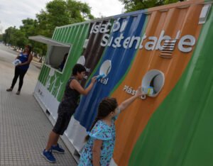Bahía Blanca celebra el Día Mundial del Medio Ambiente con actividades educativas y puntos sustentables de reciclaje.