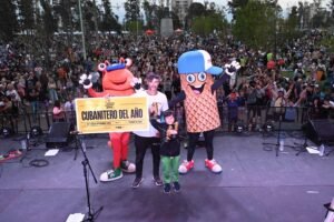 Miles de vecinos celebraron la Fiesta del Cubanito en el Parque de Mayo con emprendedores locales y tradición cubanitero.