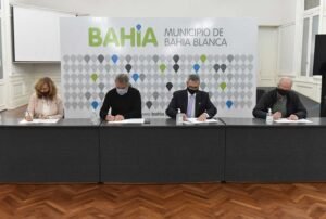 El municipio firmó un convenio de colaboración con la Universidad del Sur