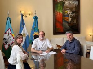 Susbielles firmó decreto para instalar Centro de Emergencias 911 en ex Terminal de Ómnibus