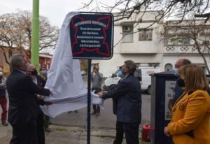 Se realizó una ceremonia para conmemorar los 19 años del asesinato del Dr. Felipe Glasman. El intendente Héctor Gay participó del acto organizado por la Asociación Médica y reafirmó el reclamo de justicia absoluta. Se colocó una placa histórica en el sitio del crimen.