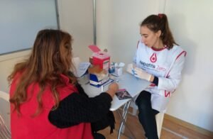 La Secretaría de Salud realizó una campaña contra la Hepatitis con 321 dosis aplicadas y 218 testeos.