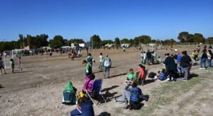 La Municipalidad inauguró un predio deportivo en Villa Miramar diseñado colaborativamente con vecinos y clubes locales. Incluye cancha de fútbol