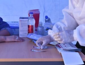 Jornada de prevención y detección de HIV y Sífilis en plaza Bartolomé Mitre (Villa Mitre) de 17 a 20 horas. Testeo rápido gratuito